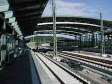ICE-Bahnhof, neue Wartehalle Stand: 21.05.2001